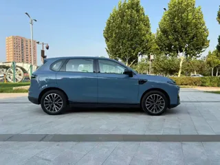 Leapmotor B10 2025 купить из Китая, цена 3 023 000 ₽ — Suifenhe Auto