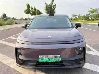 Leapmotor B10 2025 купить из Китая, цена 2 833 000 ₽ — Suifenhe Auto