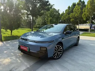 Leapmotor B01 2025 купить из Китая, цена 3 005 000 ₽ — Suifenhe Auto