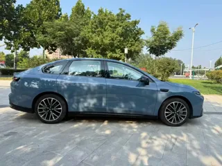 Leapmotor B01 2025 купить из Китая, цена 3 005 000 ₽ — Suifenhe Auto