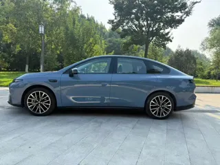 Leapmotor B01 2025 купить из Китая, цена 3 005 000 ₽ — Suifenhe Auto
