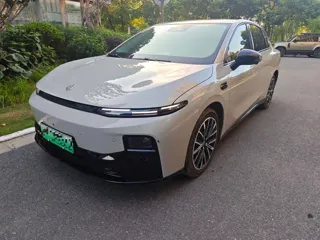 Leapmotor B01 2025 купить из Китая, цена 1 550 000 ₽ — Suifenhe Auto