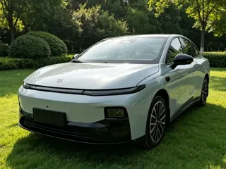 Leapmotor B01 2026 купить из Китая, цена 2 709 000 ₽ — Suifenhe Auto