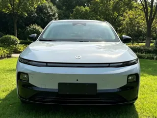 Leapmotor B01 2026 купить из Китая, цена 2 709 000 ₽ — Suifenhe Auto