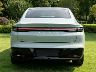 Leapmotor B01 2026 купить из Китая, цена 2 709 000 ₽ — Suifenhe Auto