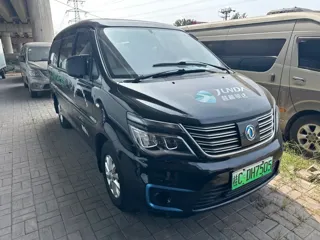 Dongfeng Fengxing Lingzhi NEV 2021 купить из Китая, цена 1 254 000 ₽ — Suifenhe Auto