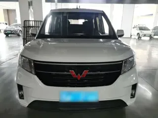 Wuling Hongguang PLUS 2021 купить из Китая, цена 1 271 000 ₽ — Suifenhe Auto