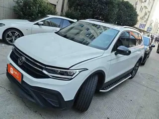 Volkswagen Tiguan L 2024 купить из Китая, цена 3 784 000 ₽ — Suifenhe Auto