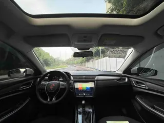 Roewe i5 2020 купить из Китая, цена 1 220 000 ₽ — Suifenhe Auto