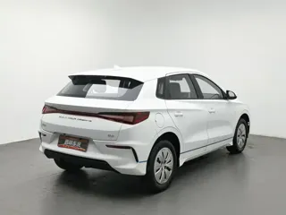 BYD e2 2020 купить из Китая, цена 858 000 ₽ — Suifenhe Auto
