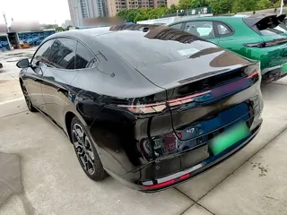 Nissan N7 2025 купить из Китая, цена 3 740 000 ₽ — Suifenhe Auto