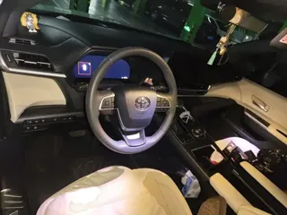 Toyota Granvia 2024 купить из Китая, цена 7 286 000 ₽ — Suifenhe Auto