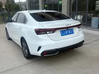 Kia K3 2023 купить из Китая, цена 1 568 000 ₽ — Suifenhe Auto