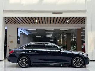 BMW 3 Series 2022 купить из Китая, цена 2 700 000 ₽ — Suifenhe Auto