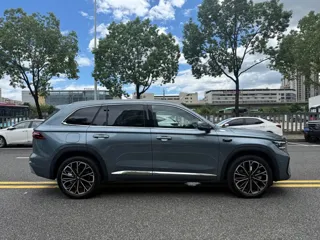 Geely Xingyue L 2025 купить из Китая, цена 4 239 000 ₽ — Suifenhe Auto