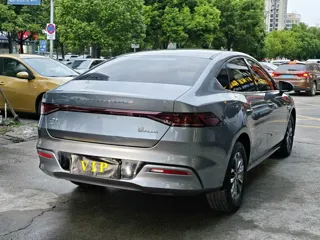 BYD Qin PLUS 2024 купить из Китая, цена 2 466 000 ₽ — Suifenhe Auto