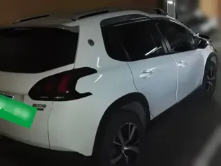 Peugeot 2008 2018 купить из Китая, цена 1 136 000 ₽ — Suifenhe Auto
