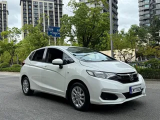 Honda Fit 2018 купить из Китая, цена 1 227 000 ₽ — Suifenhe Auto