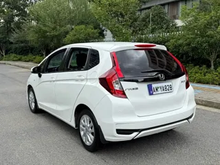 Honda Fit 2018 купить из Китая, цена 1 227 000 ₽ — Suifenhe Auto