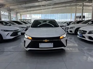 Chevrolet Monza 2023 купить из Китая, цена 1 189 000 ₽ — Suifenhe Auto
