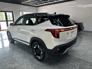 Kia Seltos 2023 купить из Китая, цена 2 187 000 ₽ — Suifenhe Auto