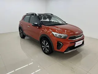 Kia Stonic 2022 купить из Китая, цена 1 441 000 ₽ — Suifenhe Auto