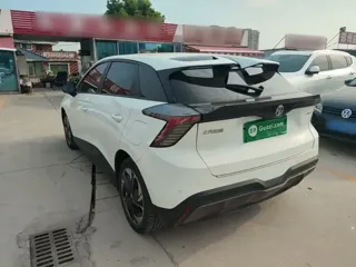 MG MG4 2024 купить из Китая, цена 1 521 000 ₽ — Suifenhe Auto