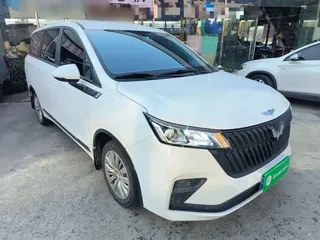 Wuling Jiachen 2024 купить из Китая, цена 1 274 000 ₽ — Suifenhe Auto