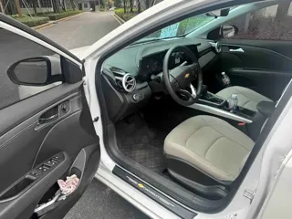 Chevrolet Monza 2023 купить из Китая, цена 1 084 000 ₽ — Suifenhe Auto