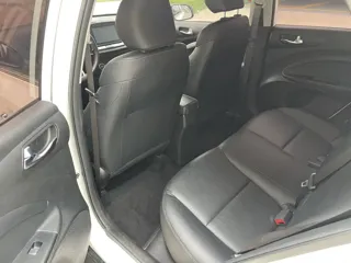 Kia Stonic 2023 купить из Китая, цена 1 404 000 ₽ — Suifenhe Auto