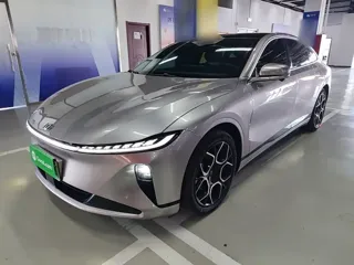 Changan Qiyuan A07 2024 купить из Китая, цена 3 152 000 ₽ — Suifenhe Auto