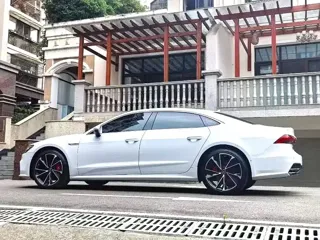 Audi A7L 2024 купить из Китая, цена 5 803 000 ₽ — Suifenhe Auto