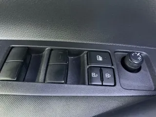 Toyota Levin 2023 купить из Китая, цена 1 474 000 ₽ — Suifenhe Auto