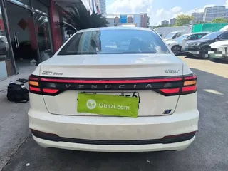 Venucia D60EV 2022 купить из Китая, цена 1 178 000 ₽ — Suifenhe Auto