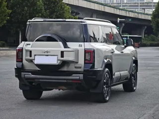 Fangchengbao Bao 8 2024 купить из Китая, цена 8 779 000 ₽ — Suifenhe Auto