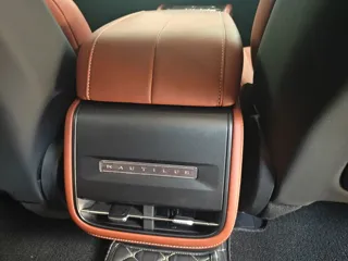 Lincoln Nautilus (Import) 2025 купить из Китая, цена 5 606 000 ₽ — Suifenhe Auto