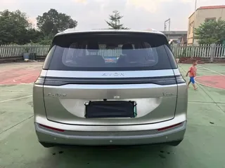Aion Y 2025 купить из Китая, цена 2 651 000 ₽ — Suifenhe Auto