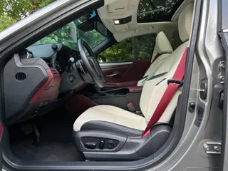Lexus ES 2025 купить из Китая, цена 8 520 000 ₽ — Suifenhe Auto