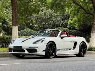 Porsche 718 2024 купить из Китая, цена 10 929 000 ₽ — Suifenhe Auto
