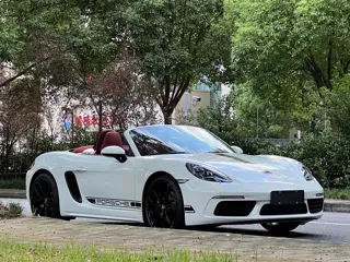 Porsche 718 2024 купить из Китая, цена 10 929 000 ₽ — Suifenhe Auto