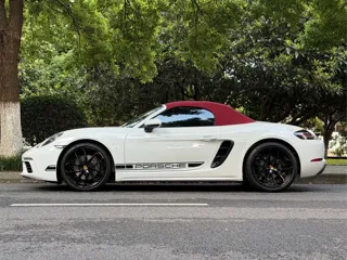 Porsche 718 2024 купить из Китая, цена 10 929 000 ₽ — Suifenhe Auto