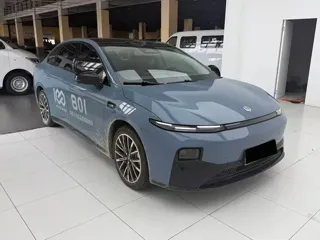 Leapmotor B01 2025 купить из Китая, цена 2 780 000 ₽ — Suifenhe Auto