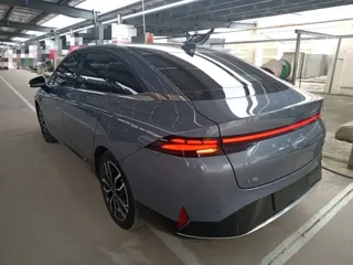 XPeng P5 2023 купить из Китая, цена 3 517 000 ₽ — Suifenhe Auto