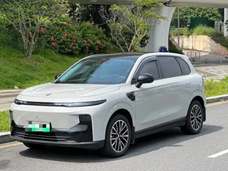 Leapmotor B10 2026 купить из Китая, цена 3 023 000 ₽ — Suifenhe Auto