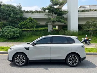 Leapmotor B10 2026 купить из Китая, цена 3 023 000 ₽ — Suifenhe Auto