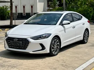 Hyundai Elantra 2019 купить из Китая, цена 1 291 000 ₽ — Suifenhe Auto
