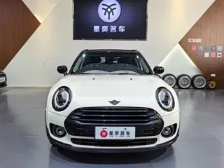 MINI CLUBMAN 2022 купить из Китая, цена 2 463 000 ₽ — Suifenhe Auto