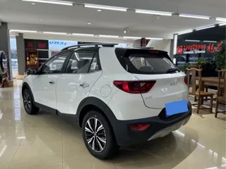 Kia Stonic 2025 купить из Китая, цена 1 703 000 ₽ — Suifenhe Auto