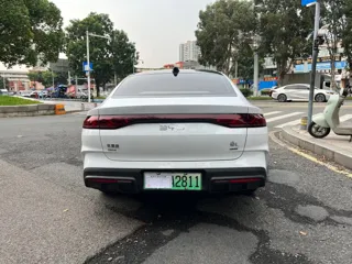BYD Qin 2026 купить из Китая, цена 2 860 000 ₽ — Suifenhe Auto