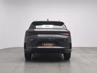 BYD e2 2020 купить из Китая, цена 1 076 000 ₽ — Suifenhe Auto